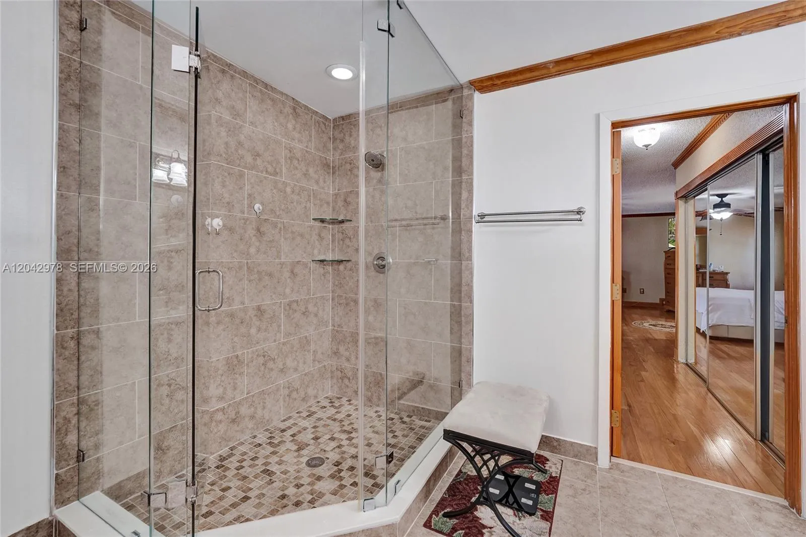 Photo 27