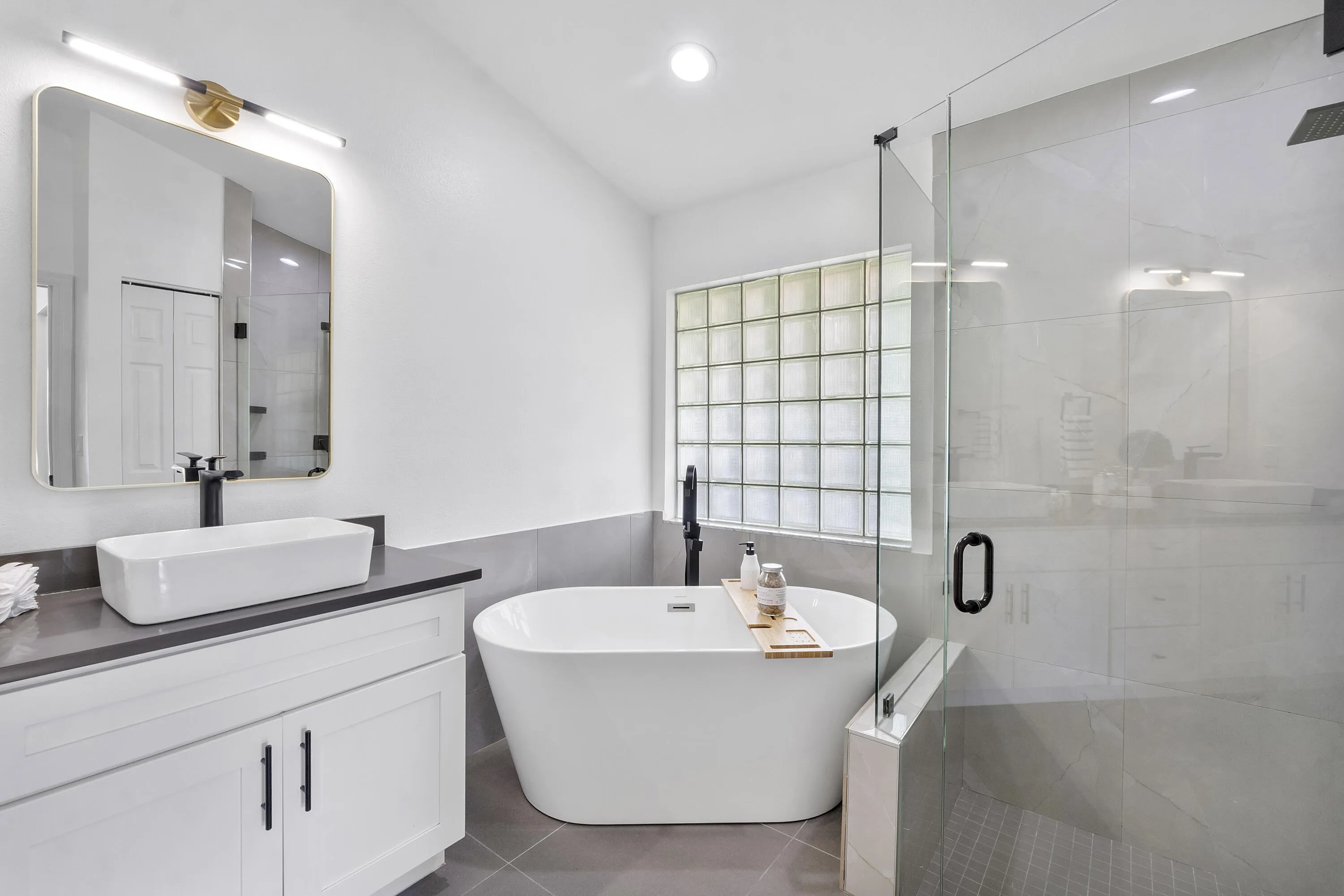 7629 Doubleton Dr_021