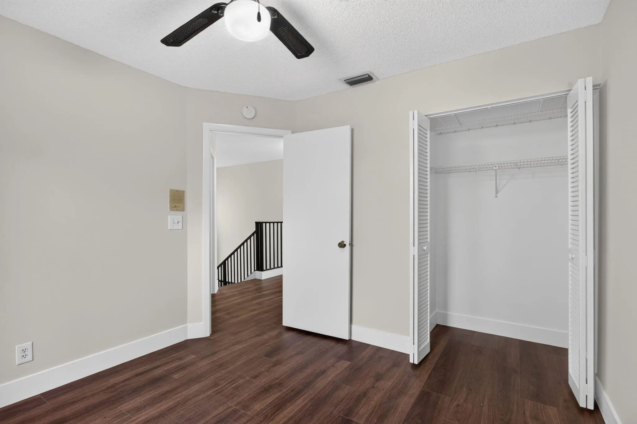 33-web-or-mls-587-0238