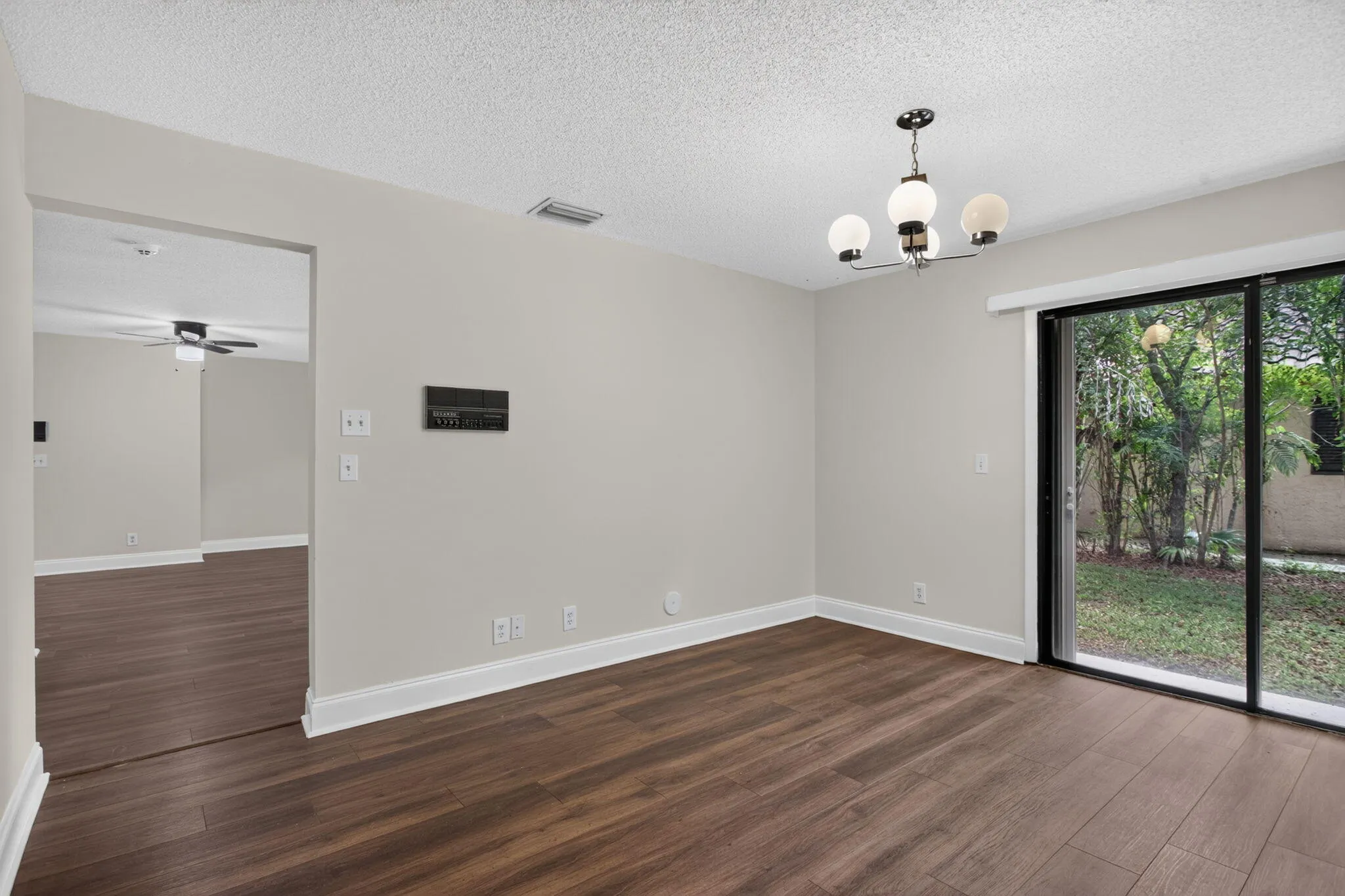 22-web-or-mls-587-0181