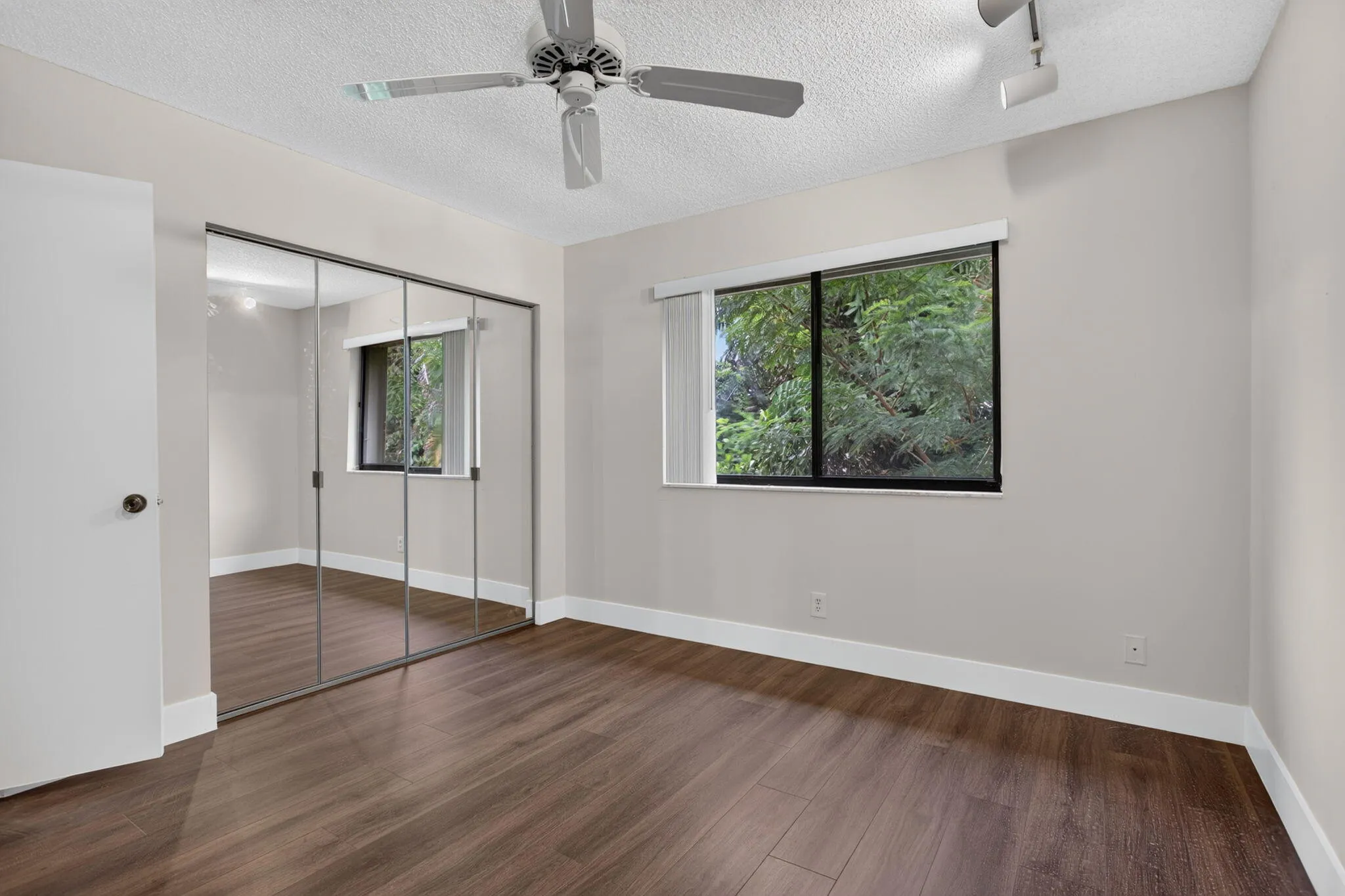 31-web-or-mls-587-0229