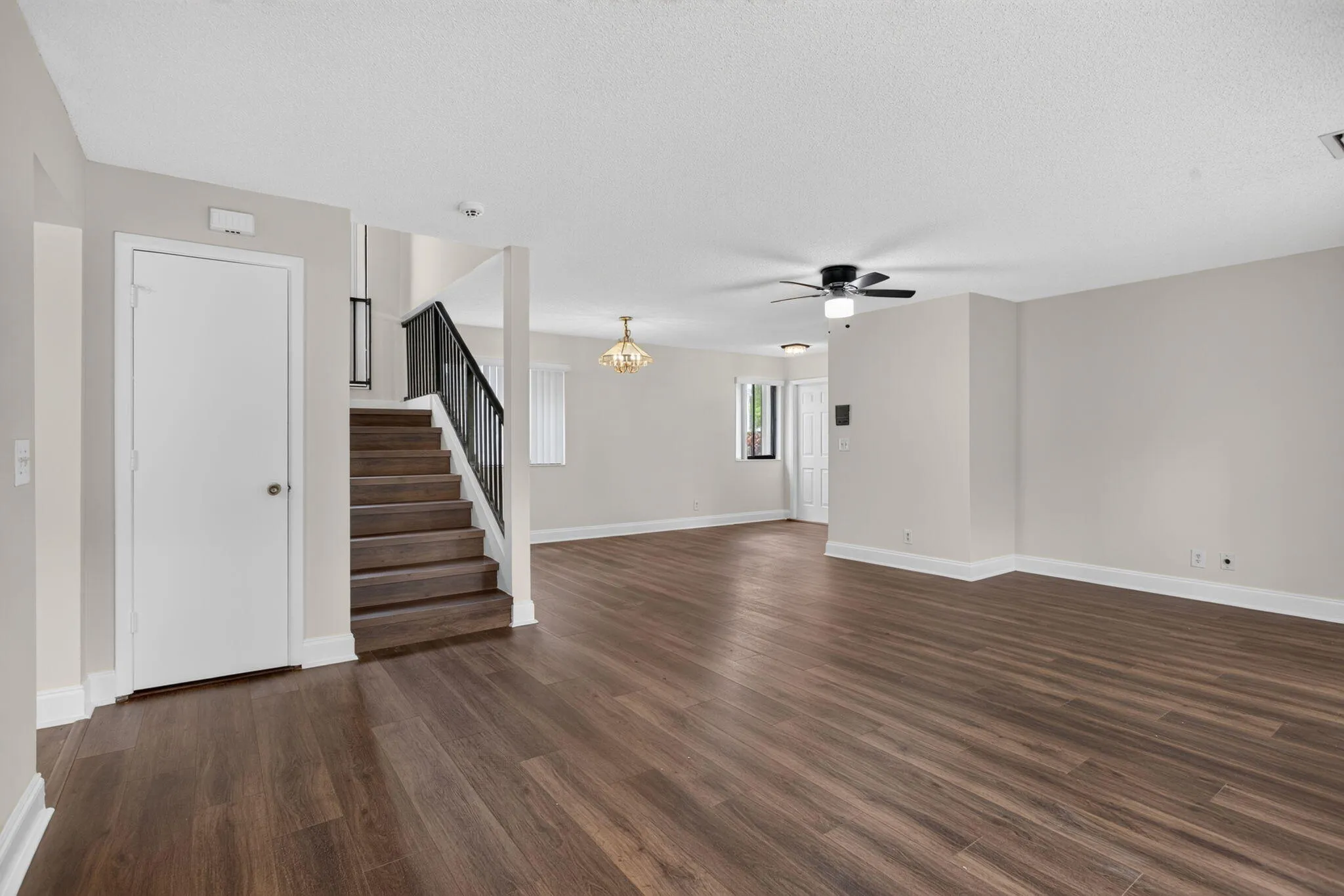 17-web-or-mls-587-0157