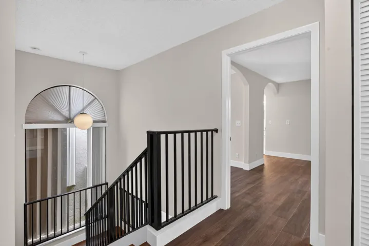 27-web-or-mls-587-0207