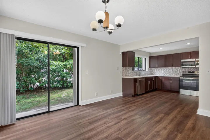 21-web-or-mls-587-0176