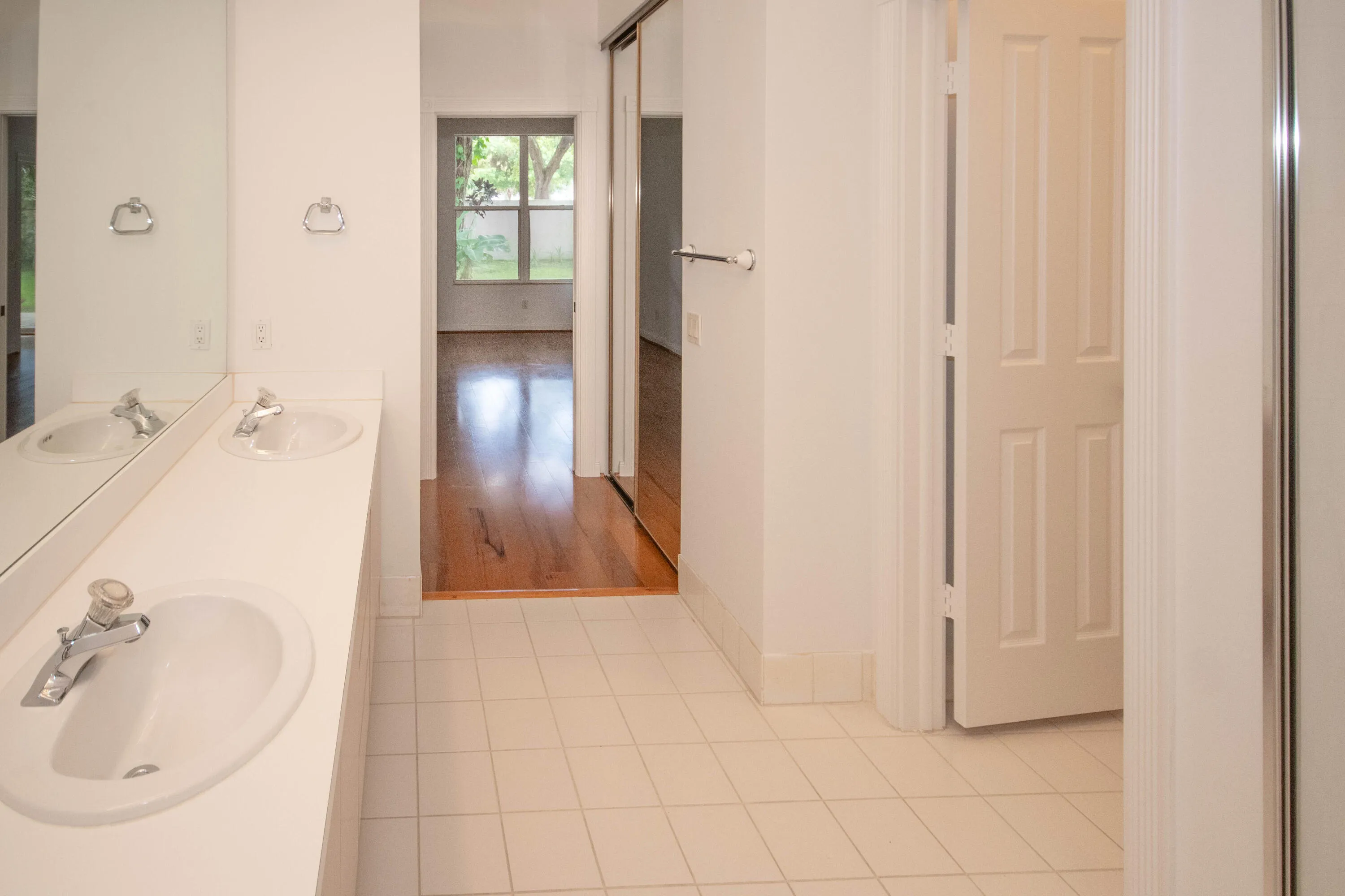 291 East Tall Oaks Circle-14