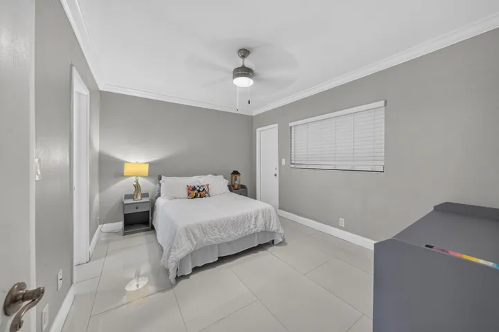 023-022-Bedroom-4000x2662