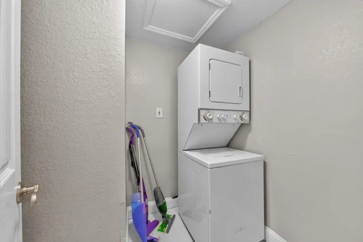 027-006-Laundry-4000x2664