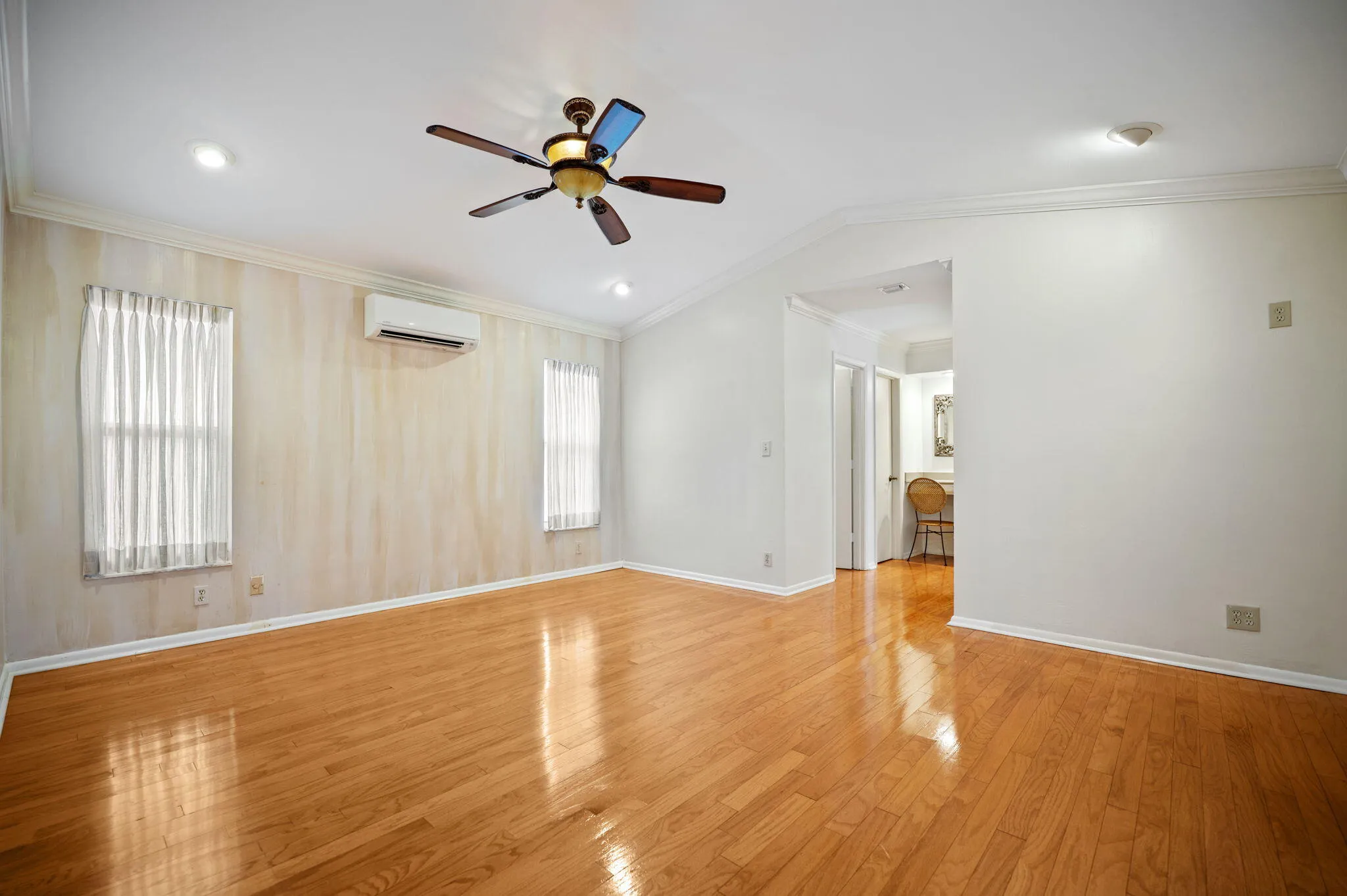 16-web-or-mls-10801-nw-7th-st