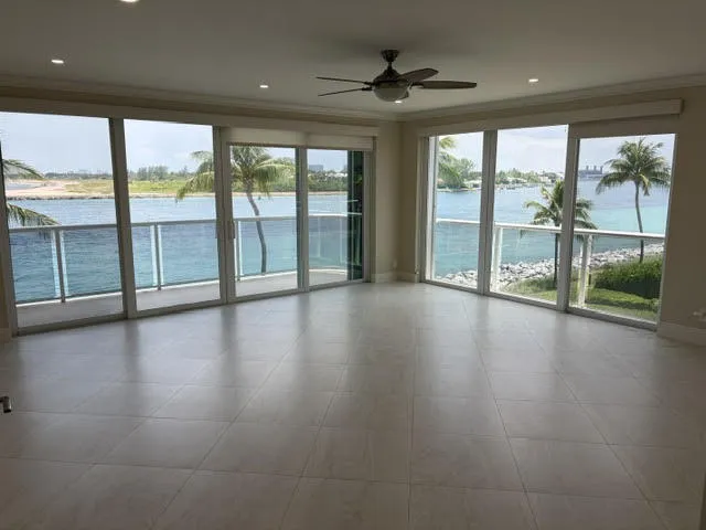 140 Inlet Den master SW view