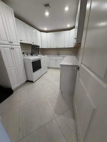 140 Inlet utility room