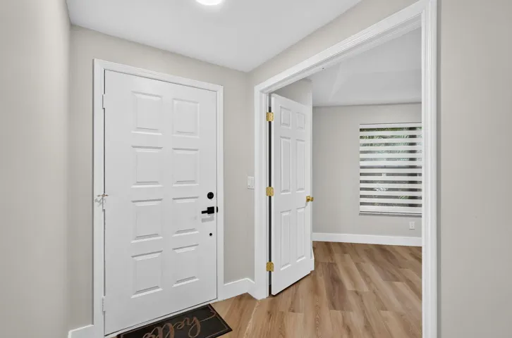 INSIDE VIEW OF FRONT DOOR