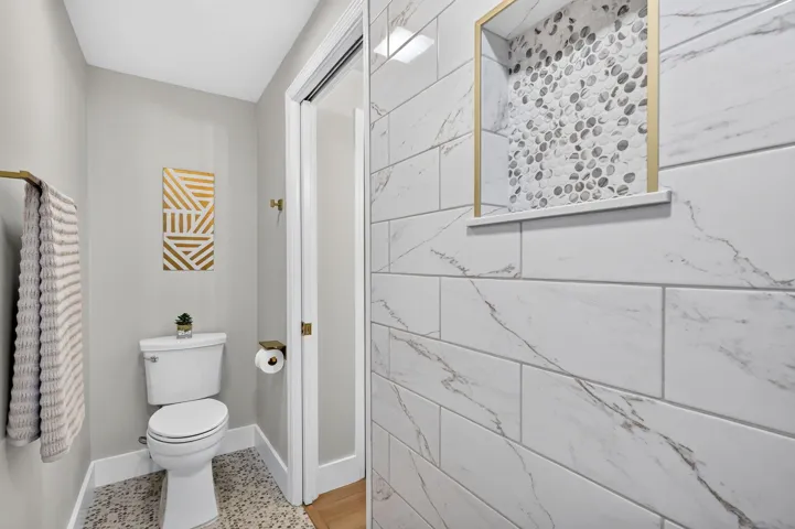 NEW KOHLER TOILET MASTER BATH