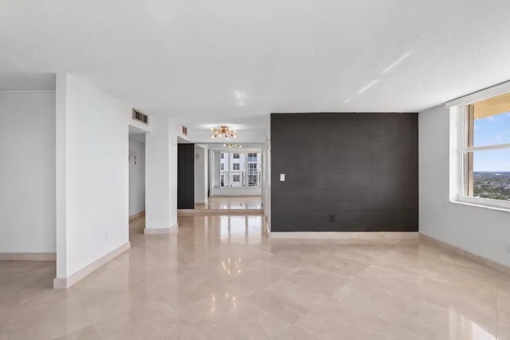LIVING AREA-3