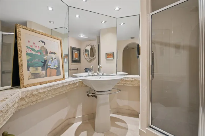 2nd Bathroom