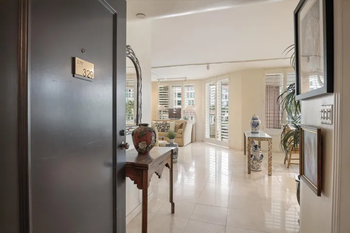 Mizner Court # 329