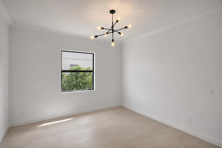 Den \ Bonus Room \ Playroom \ Office