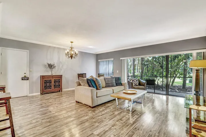 Living rm