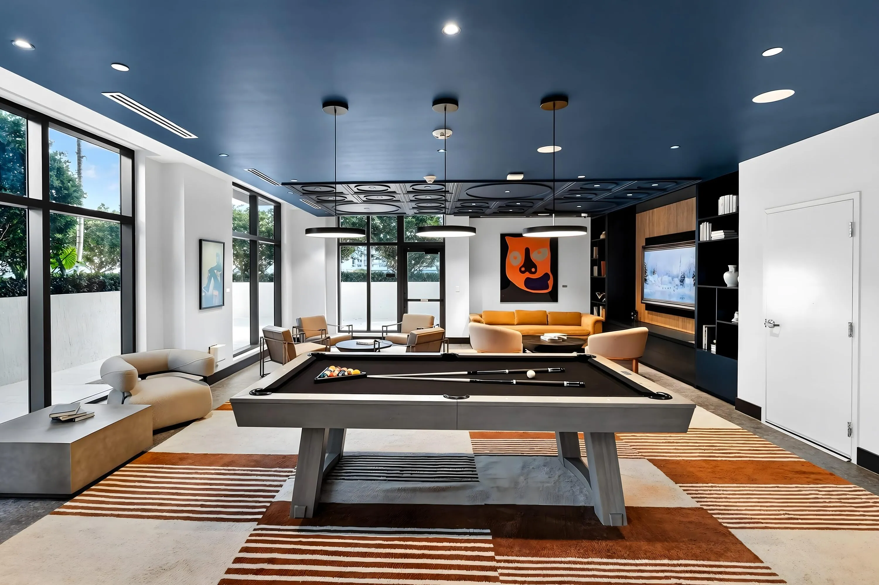 065-Clubhouse