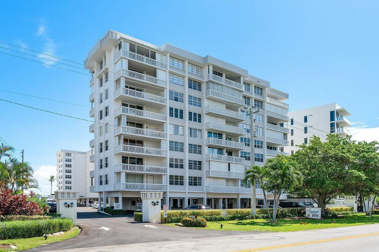 002-3570SouthOceanBoulevard-SouthPalmBea