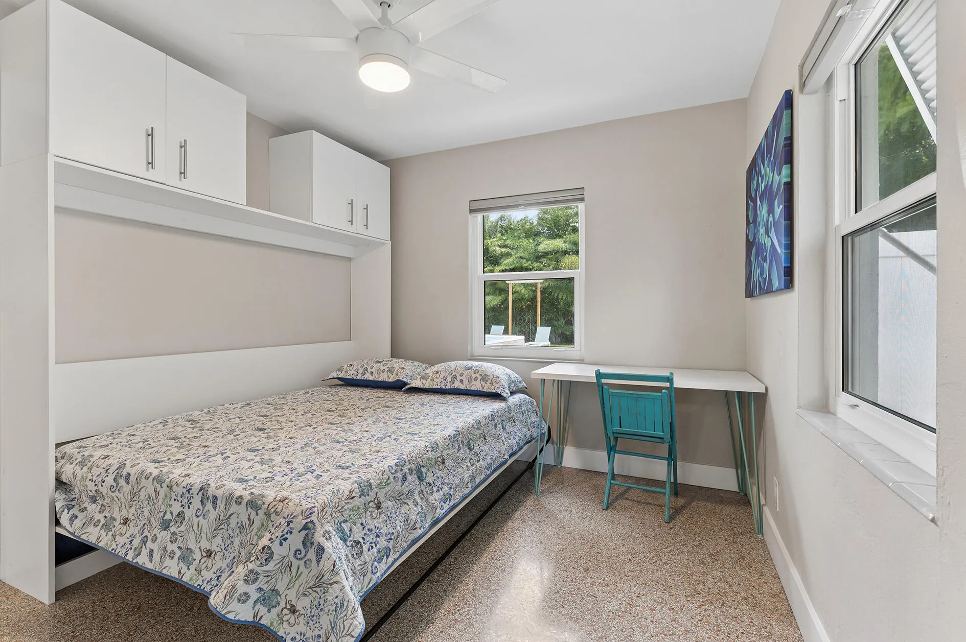 guest murphy bed