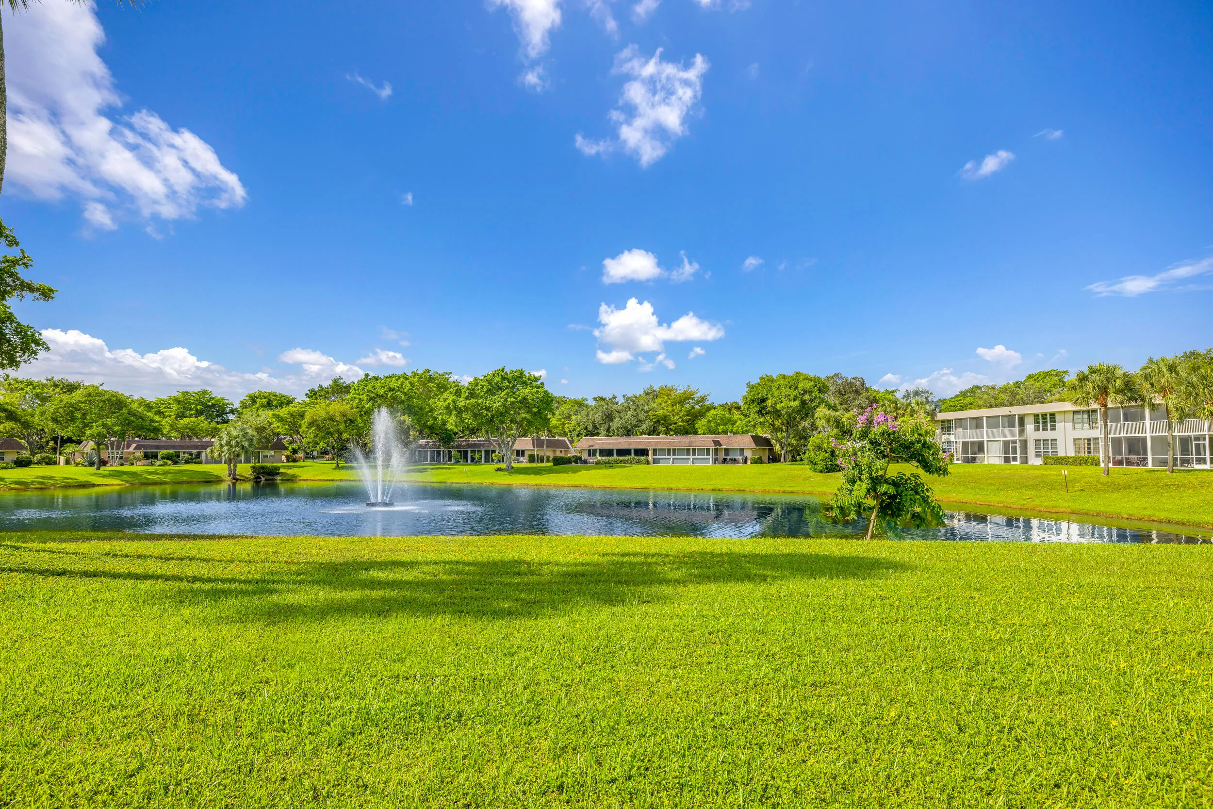 3621 Oaks Clubhouse Dr-Pompano Beach, Ma