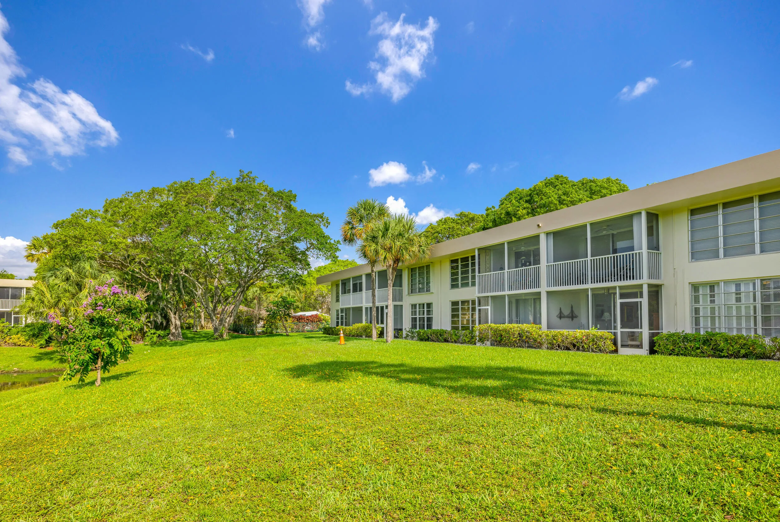 3621 Oaks Clubhouse Dr-Pompano Beach, Ma