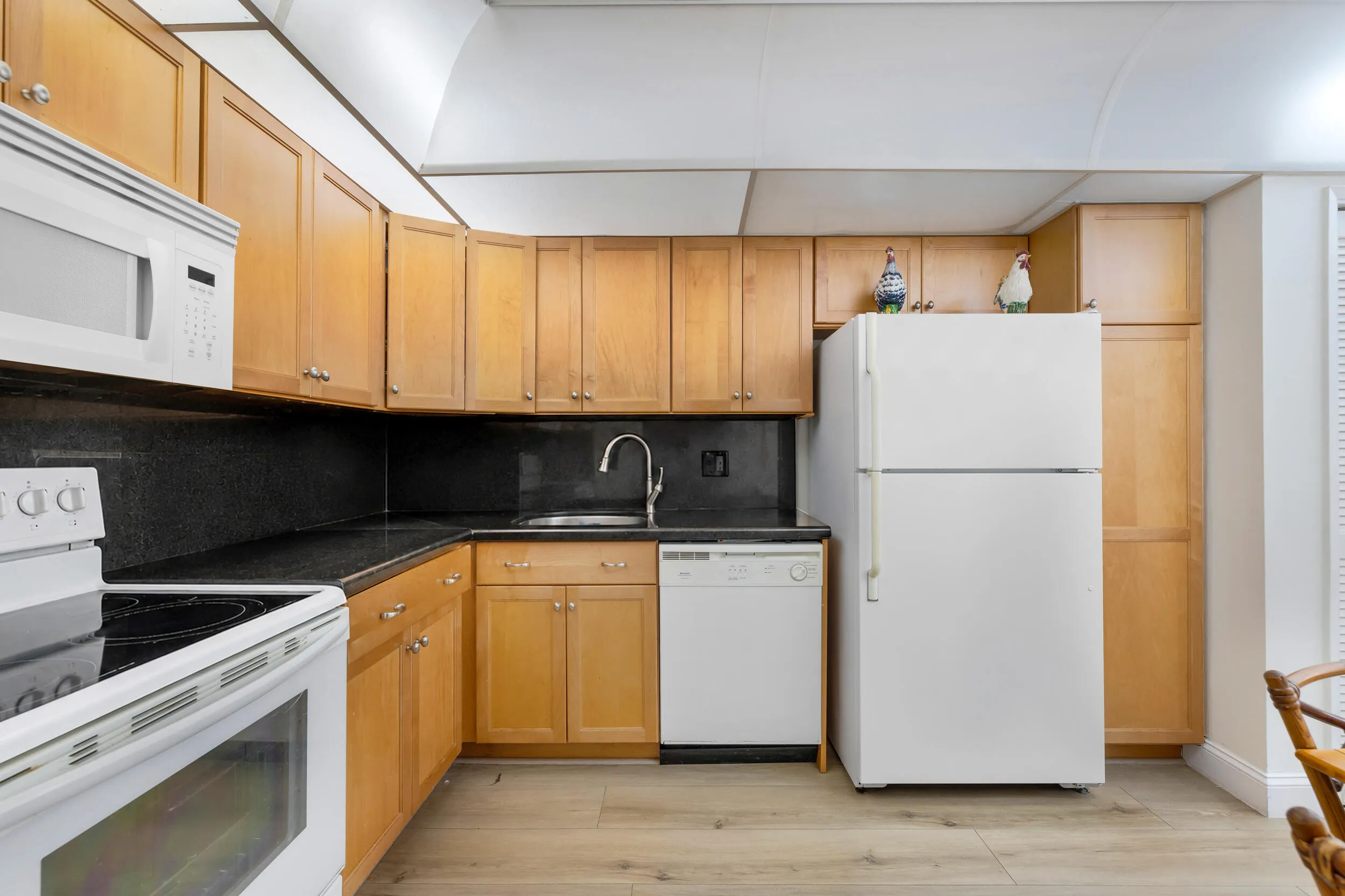3621 Oaks Clubhouse Dr-Pompano Beach, Ma
