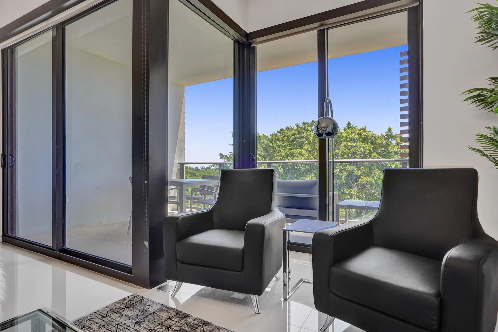 Living Area | Floor-to-Ceiling Glass