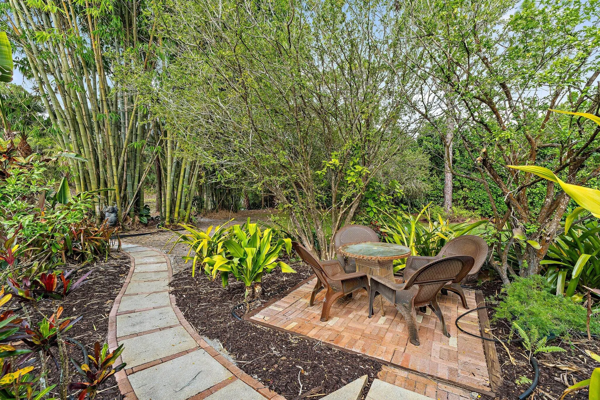 Garden patio with bistro seating