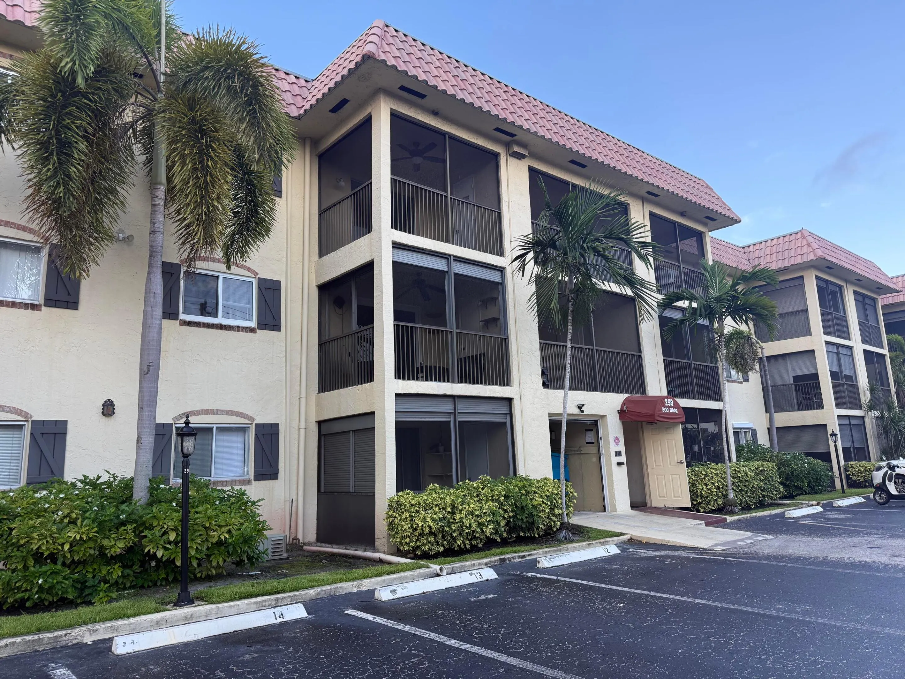 Bldg Exterior