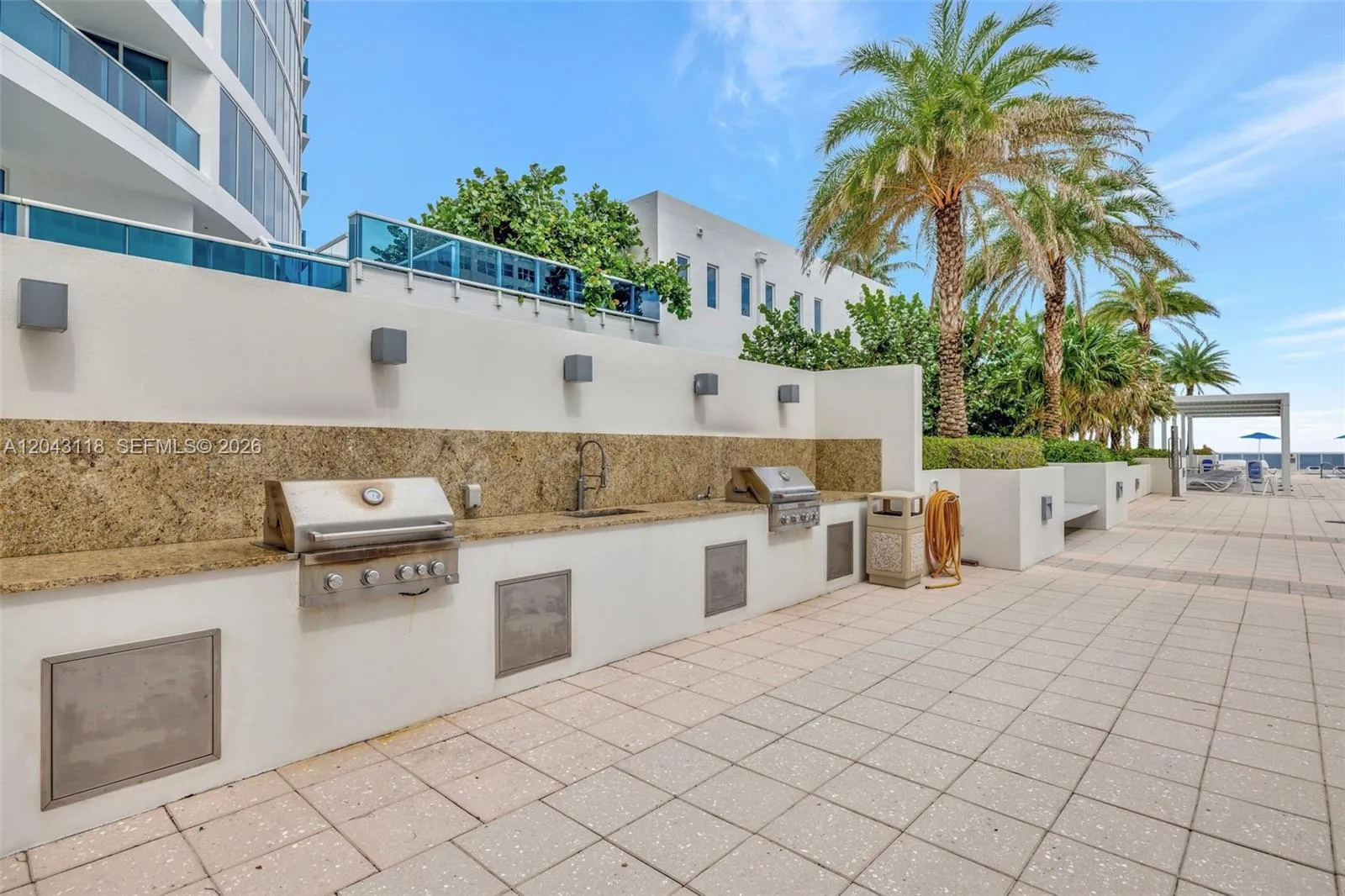 Photo 32