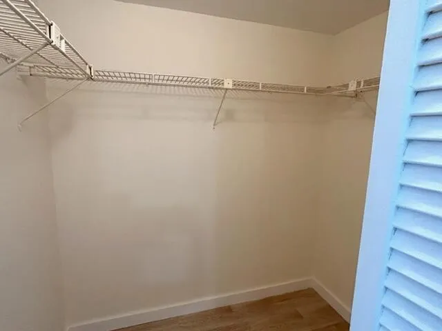 walkin closet