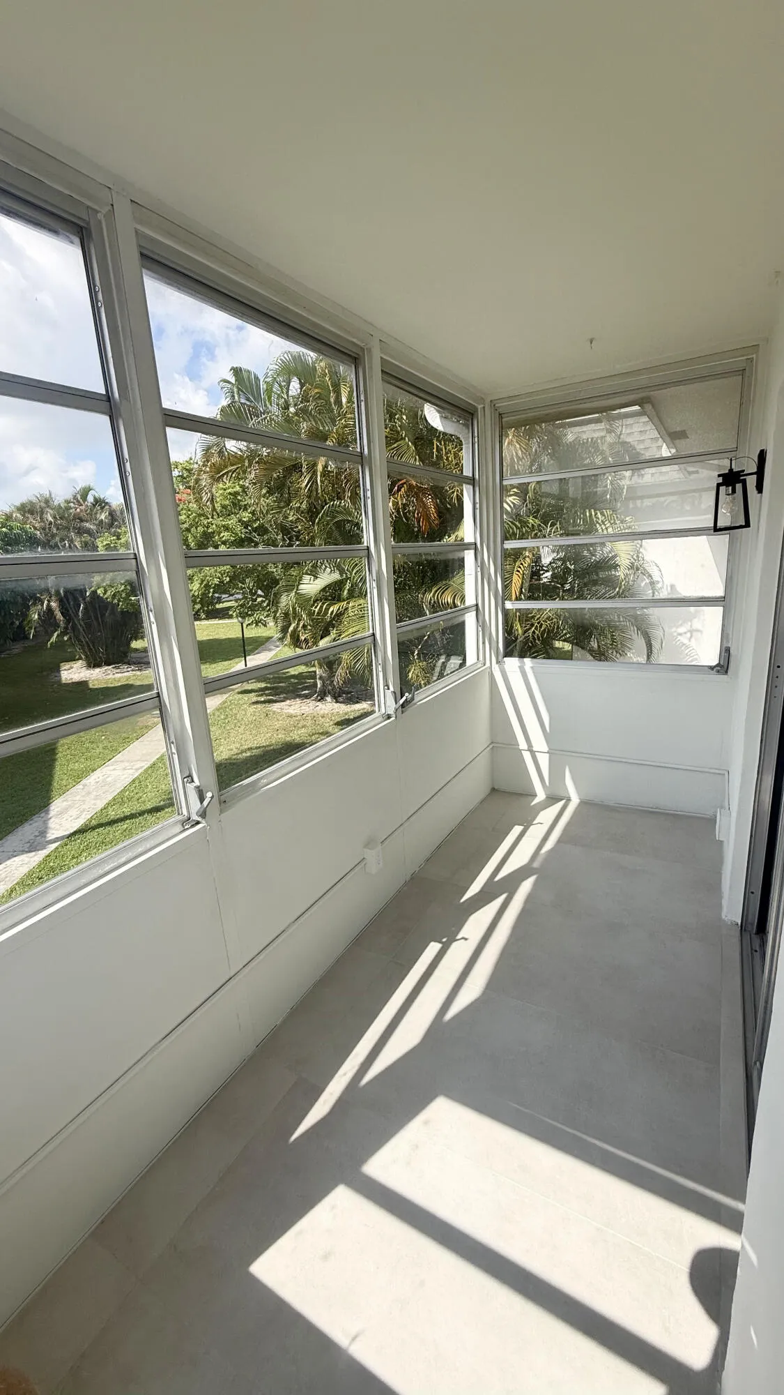 Enclosed balcony