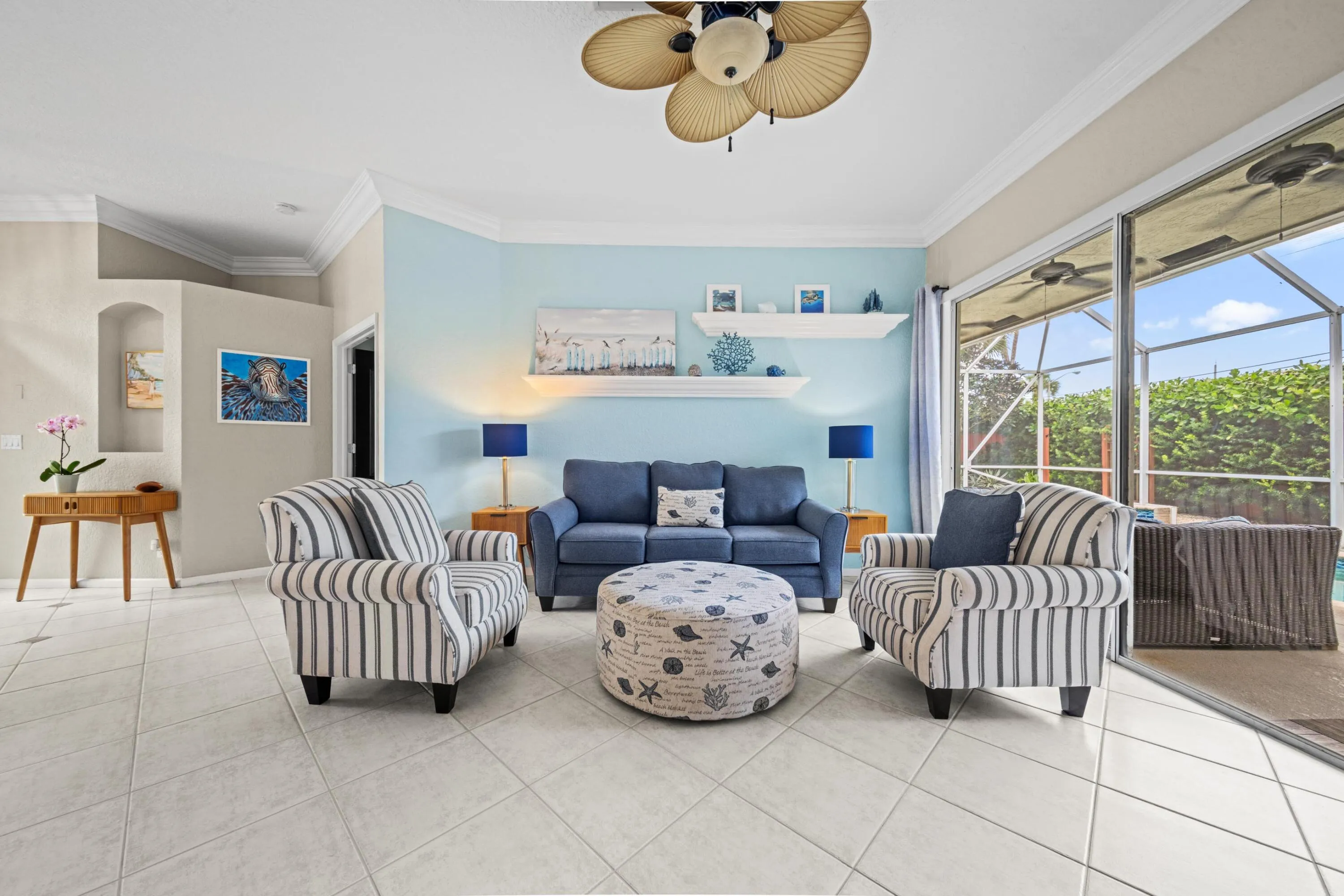 LIVING ROOM 1