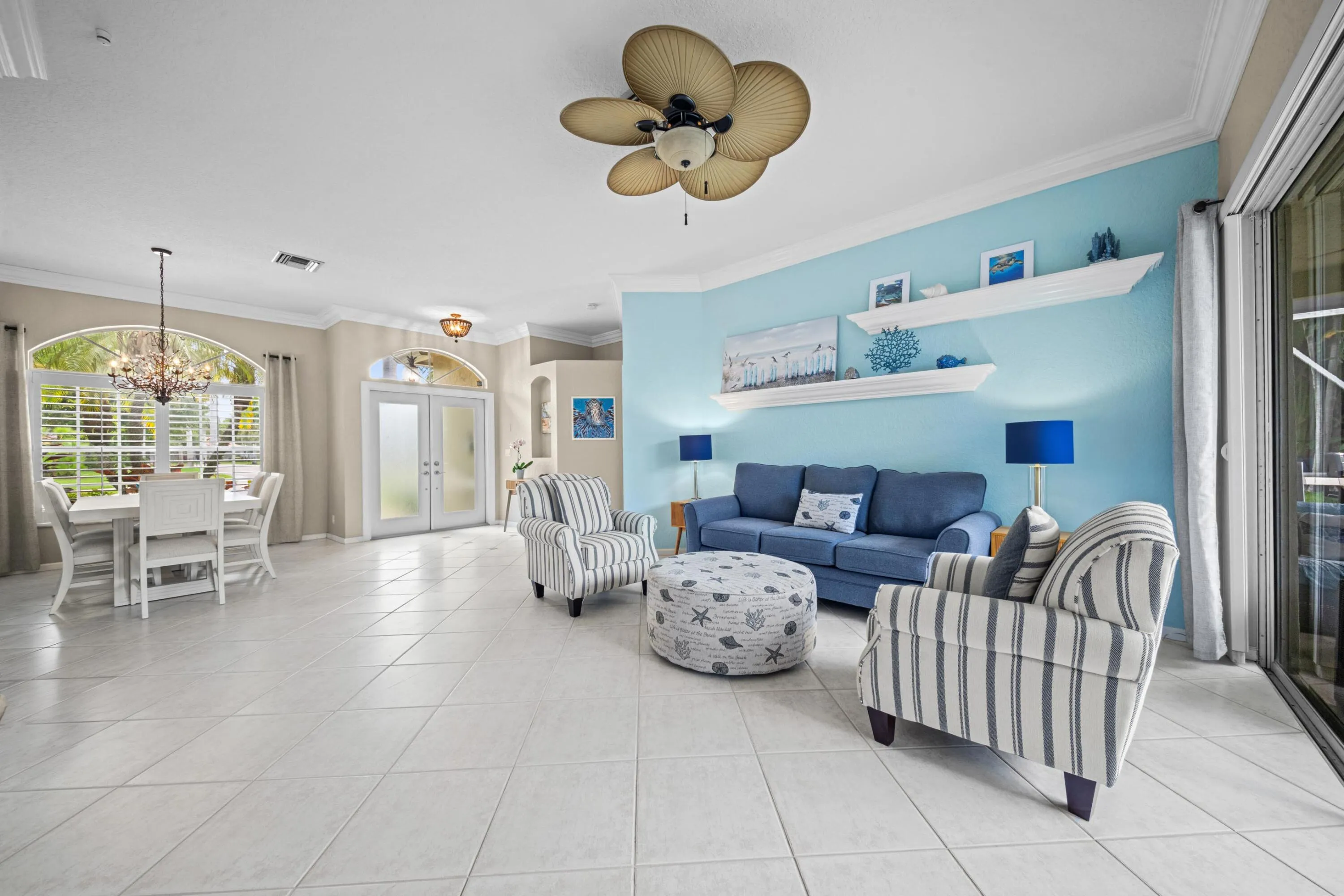 LIVING ROOM 1