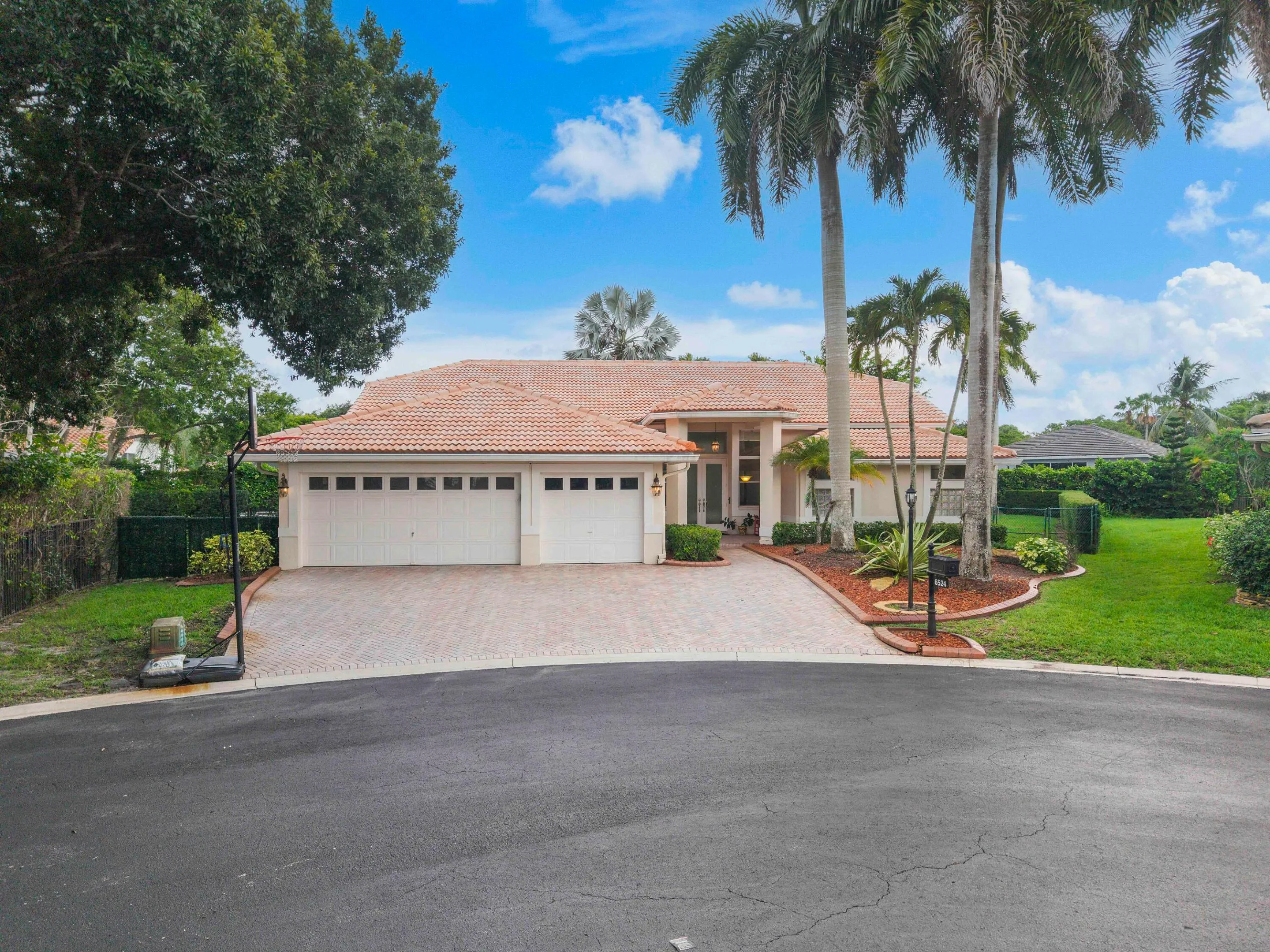 6424 Nw 98th Dr_001