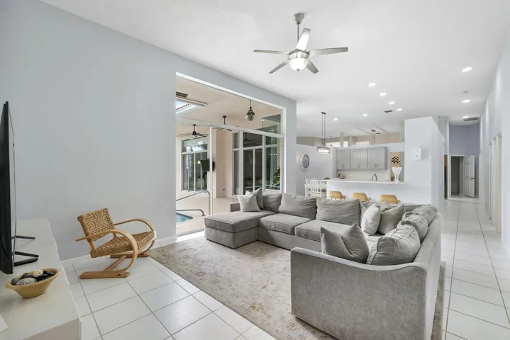 6424 Nw 98th Dr_062