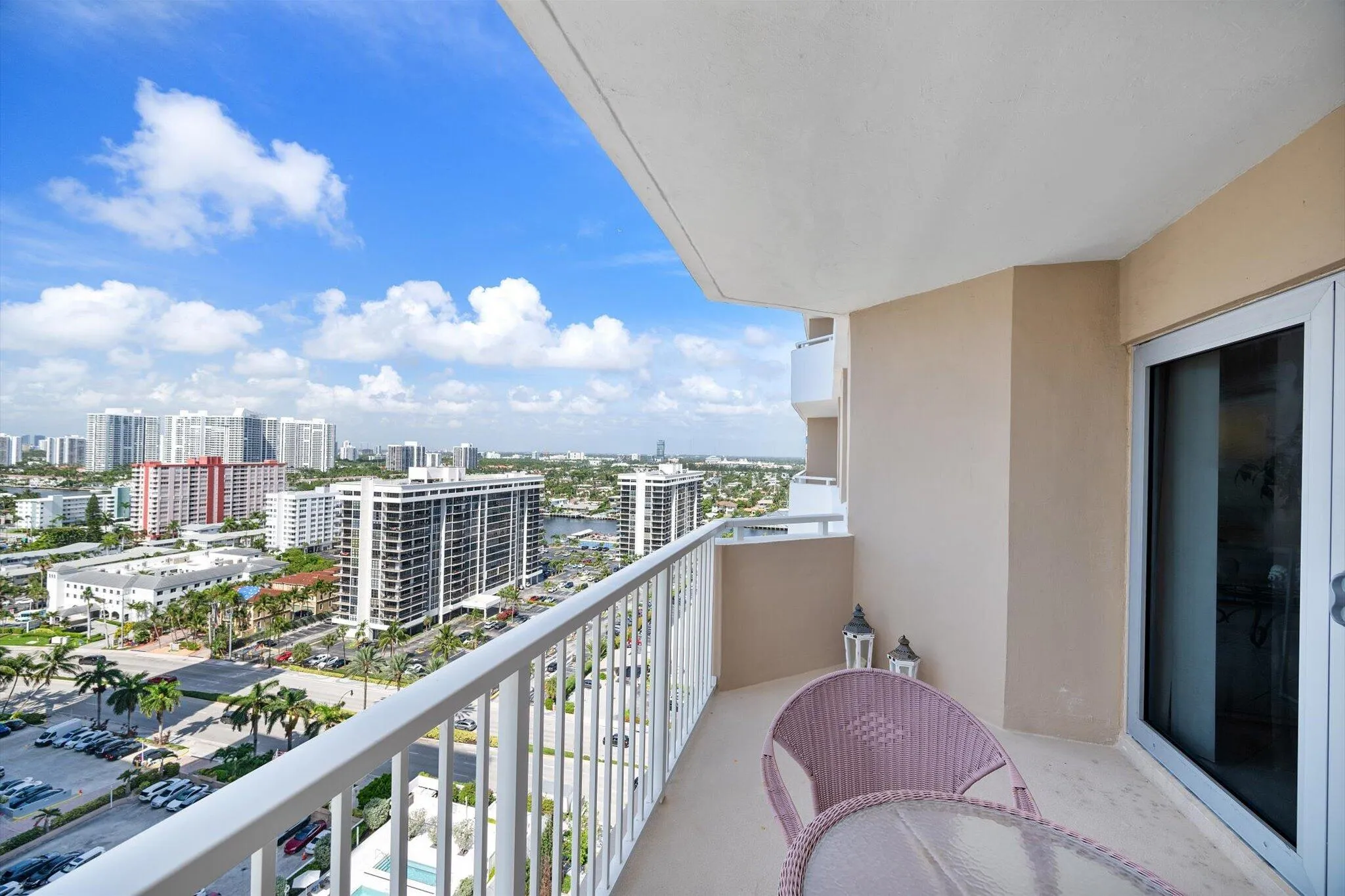 14-1980 S Ocean Dr APT 19A_016