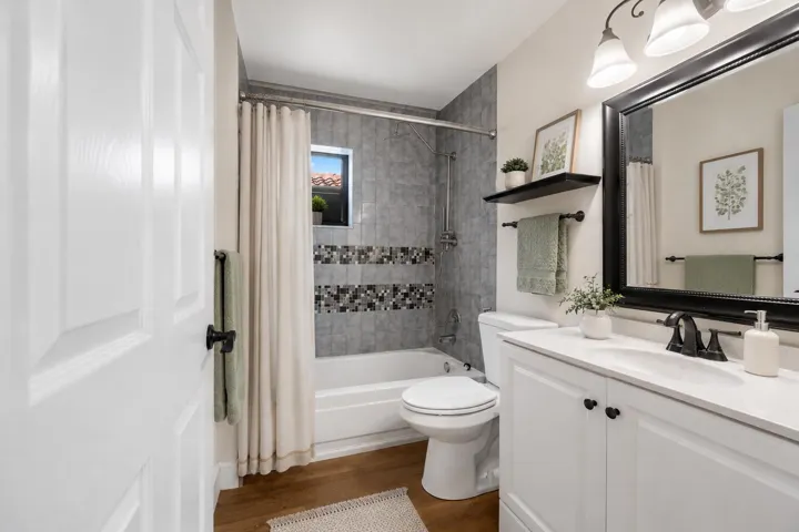 VS Guest Bathroom