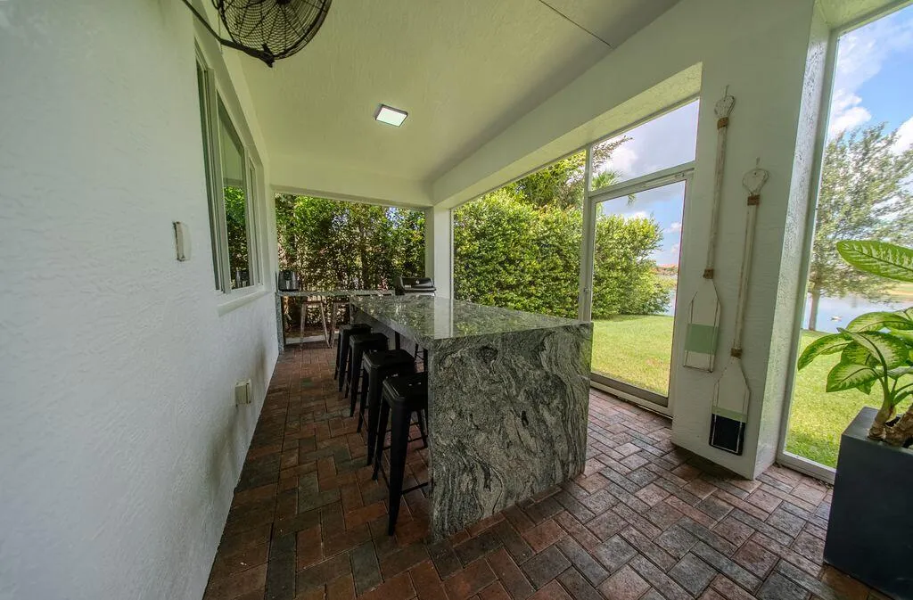 163 Bella Vista Barbecue Area