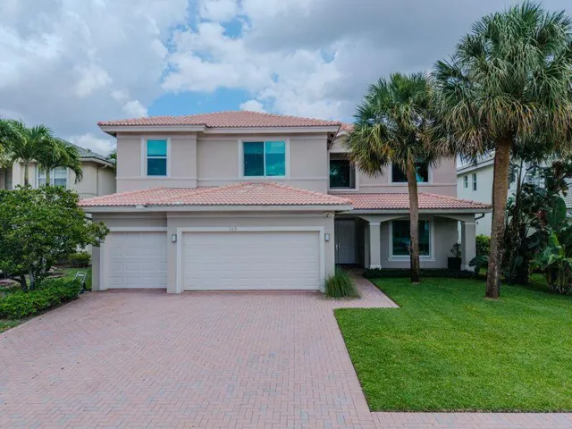 163 Bella Vista Exterior