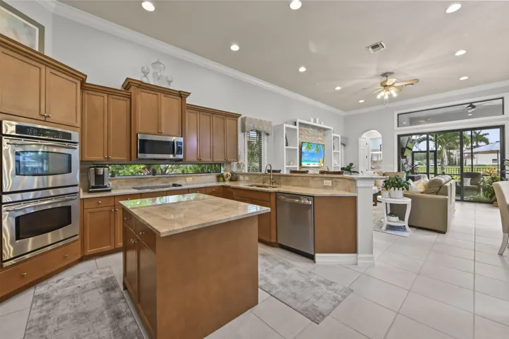 20 Kitchen 01
