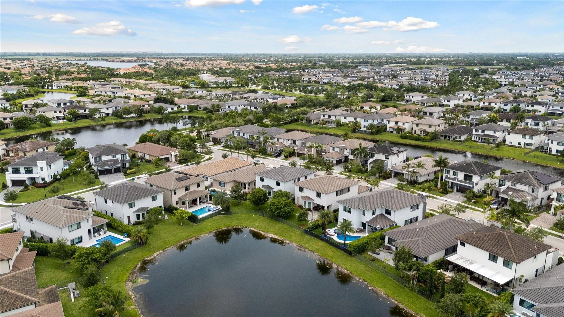 61-10765 Windward St, Parkland-61