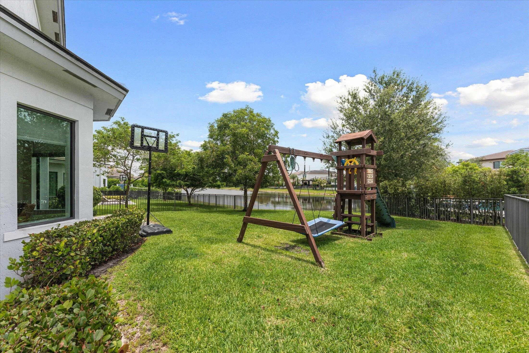 25-10765 Windward St, Parkland-28