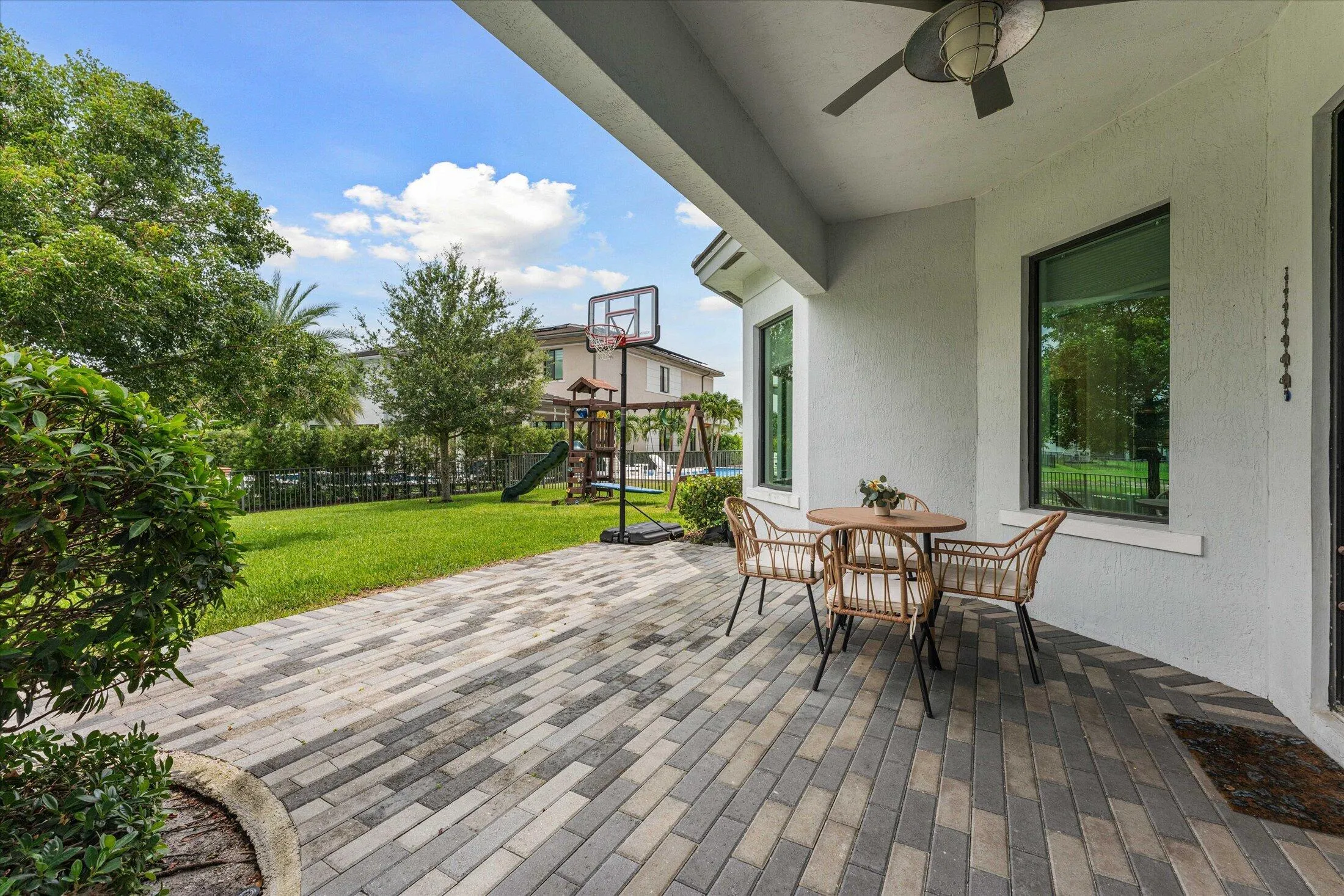 19-10765 Windward St, Parkland-23