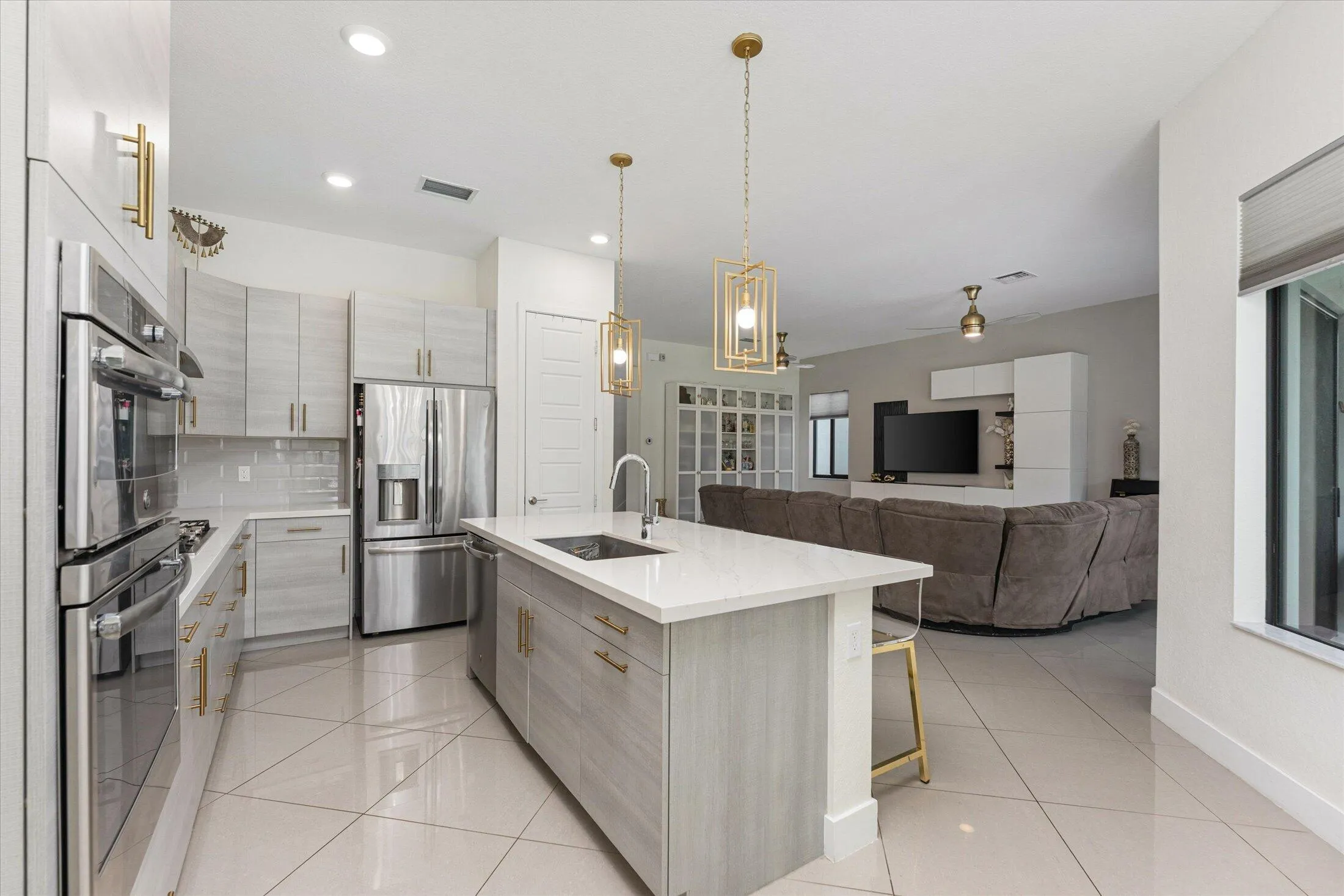 11-10765 Windward St, Parkland-11