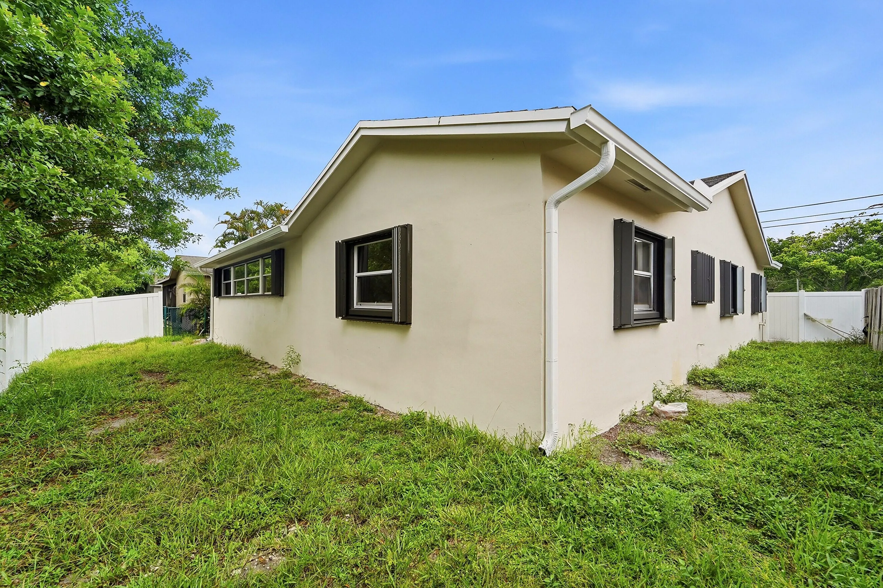 33_property exterior