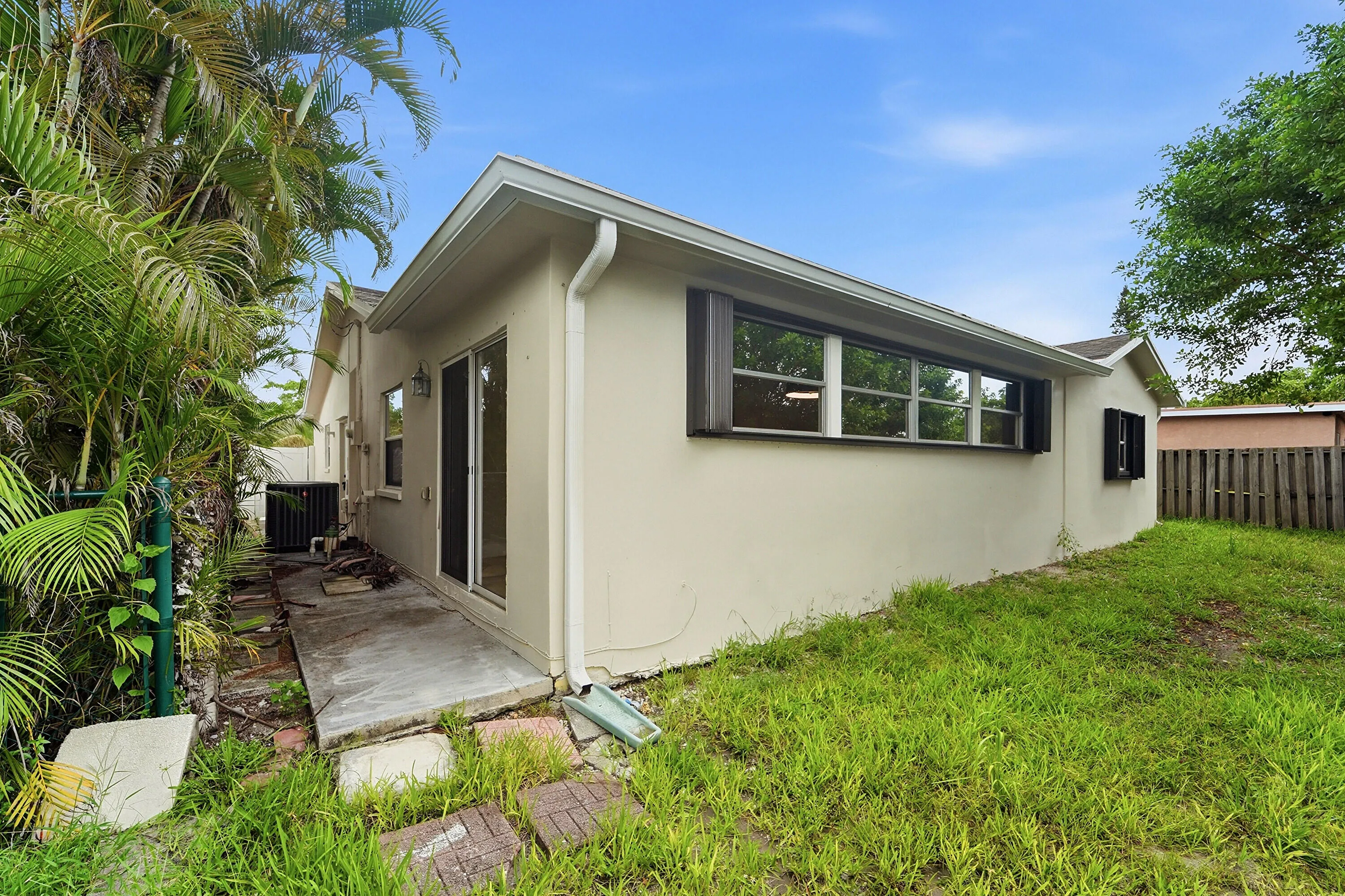 32_property exterior
