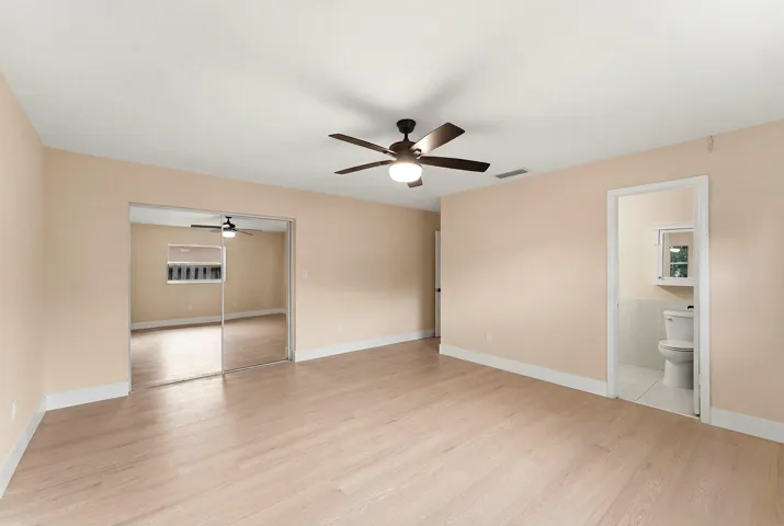 25_primary bedroom