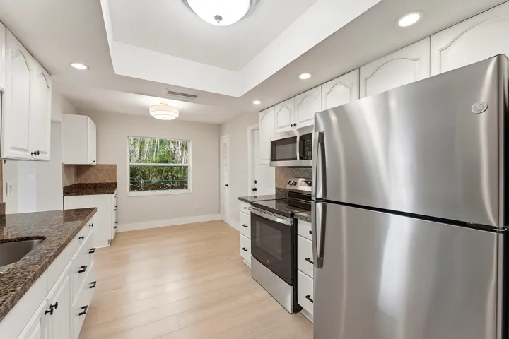 12_kitchen